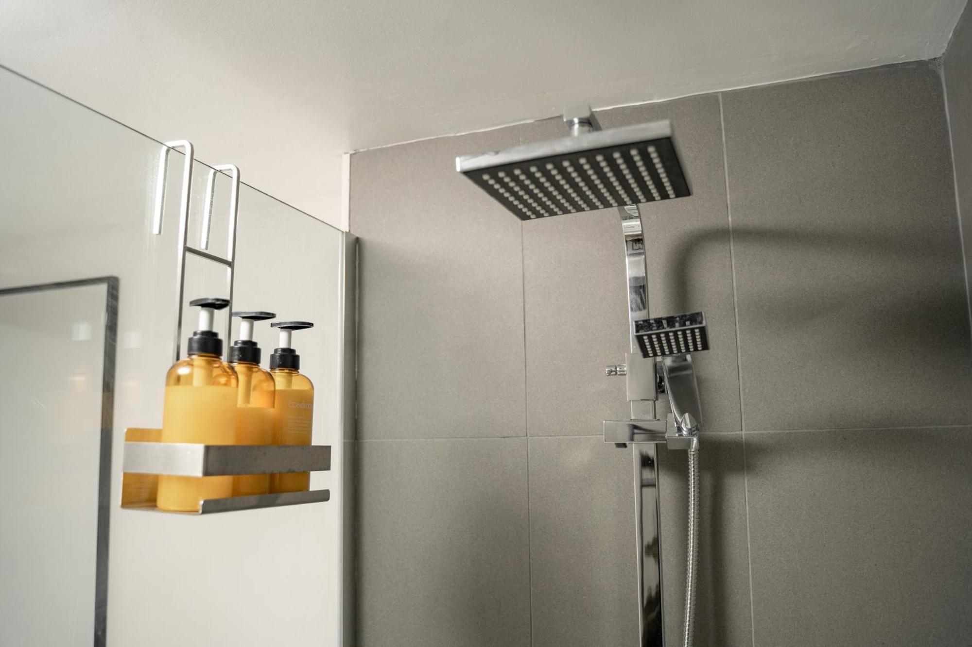 Stylish & Recently Refurbished Chester Apartment - Up To 6 المظهر الخارجي الصورة