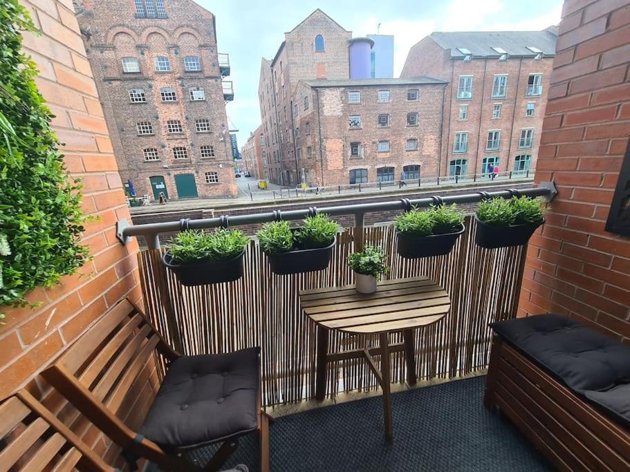 Stylish & Recently Refurbished Chester Apartment - Up To 6 المظهر الخارجي الصورة